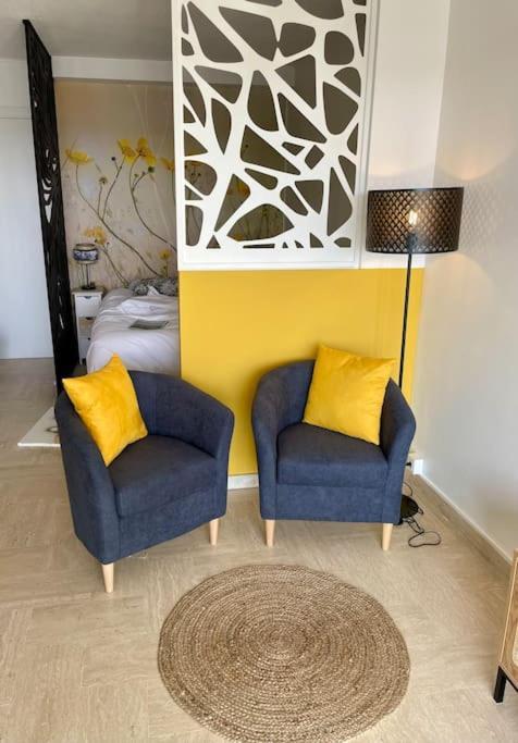 Studio Avec Vue Sur Marina Et Mer - 2 Adultes Et 1 Enfant Maximum Mandelieu La Napoule Luaran gambar