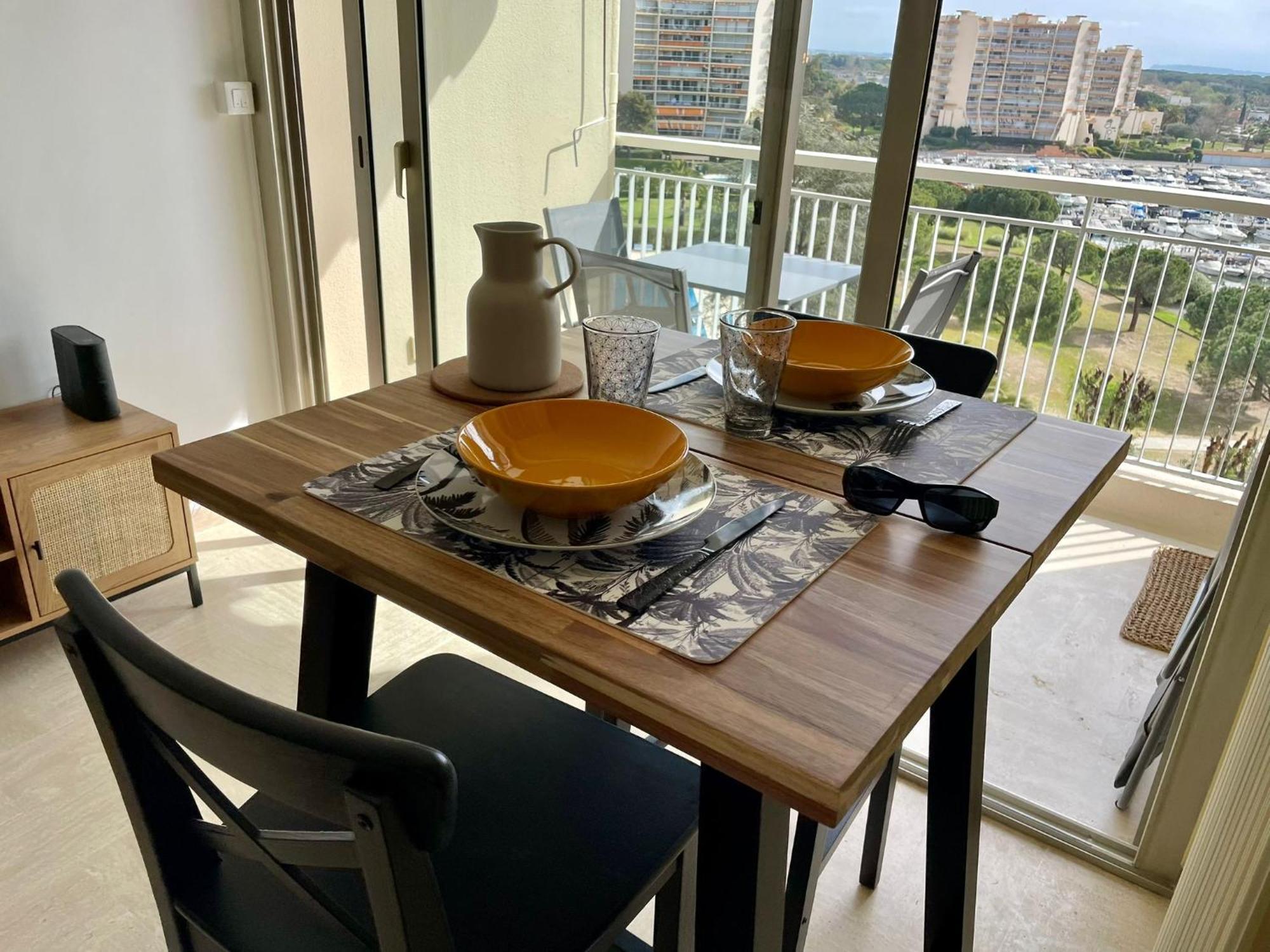 Studio Avec Vue Sur Marina Et Mer - 2 Adultes Et 1 Enfant Maximum Mandelieu La Napoule Luaran gambar