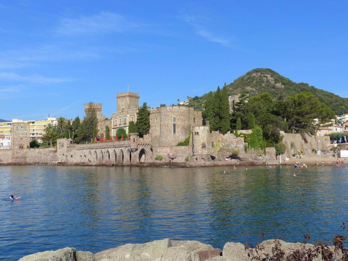Studio Avec Vue Sur Marina Et Mer - 2 Adultes Et 1 Enfant Maximum Mandelieu La Napoule Luaran gambar