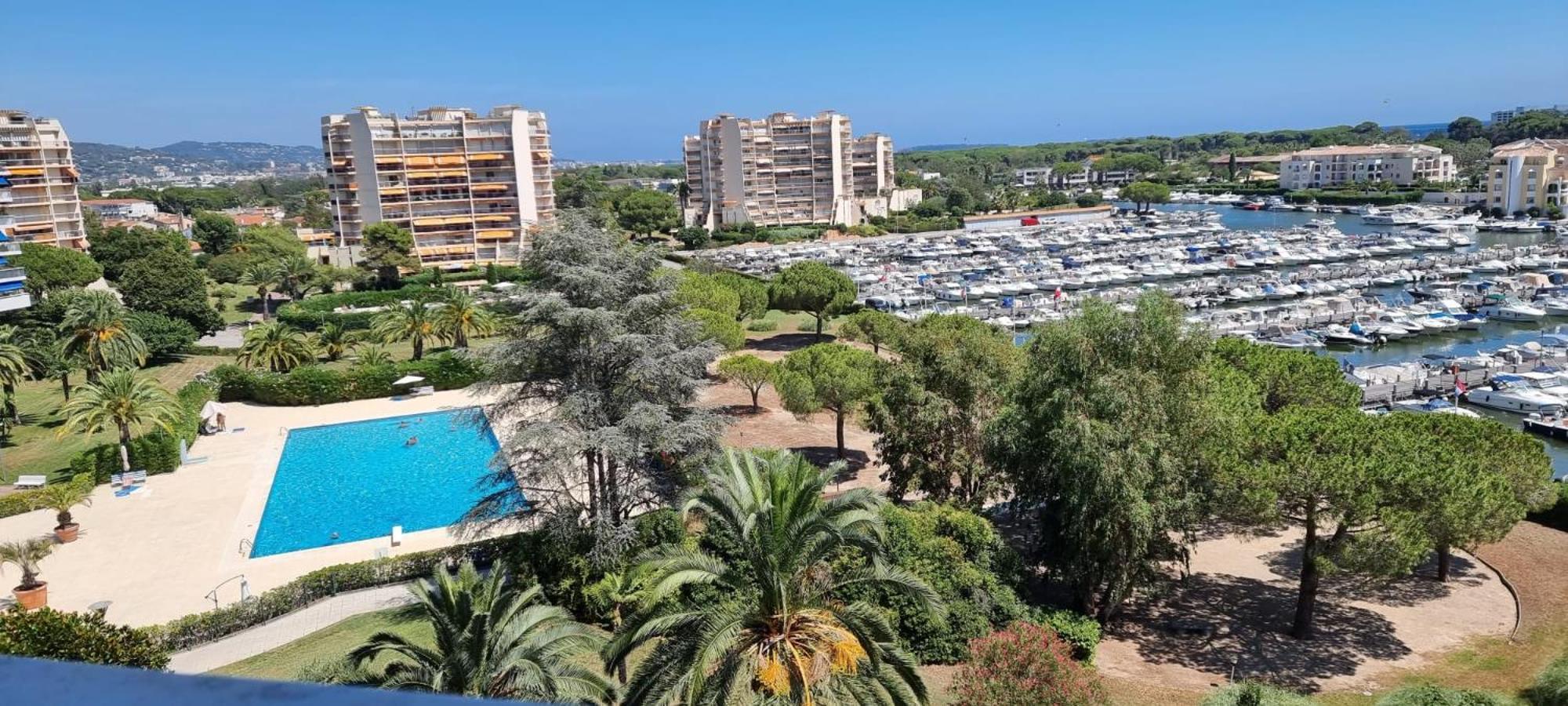 Studio Avec Vue Sur Marina Et Mer - 2 Adultes Et 1 Enfant Maximum Mandelieu La Napoule Luaran gambar